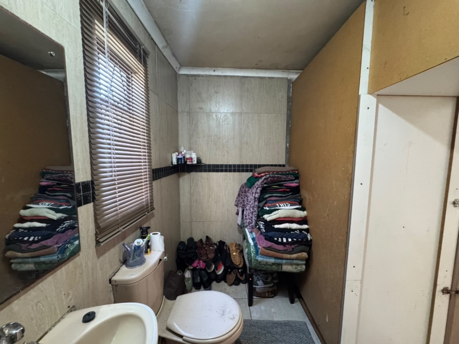 5 Bedroom Property for Sale in Forest Village Western Cape
